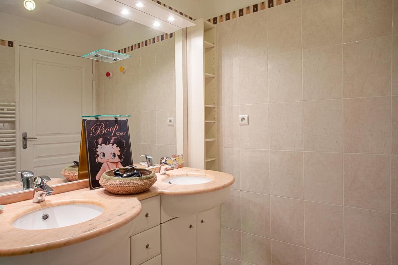 Appartement Centre Ville Cavalaire Ngoại thất bức ảnh